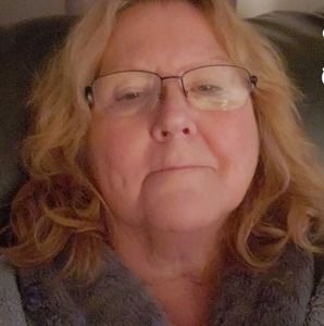 Meet your Posher, Elaine